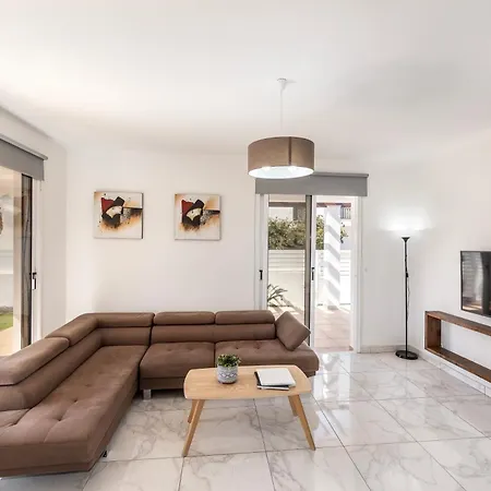 Sweet Seaview Villa