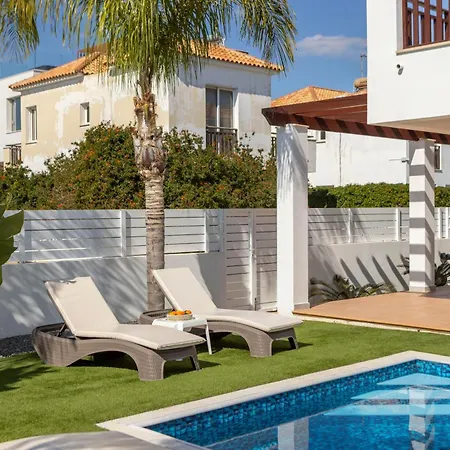 Villa Sweet Seaview