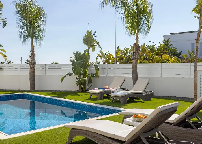 Sweet Seaview Villa *